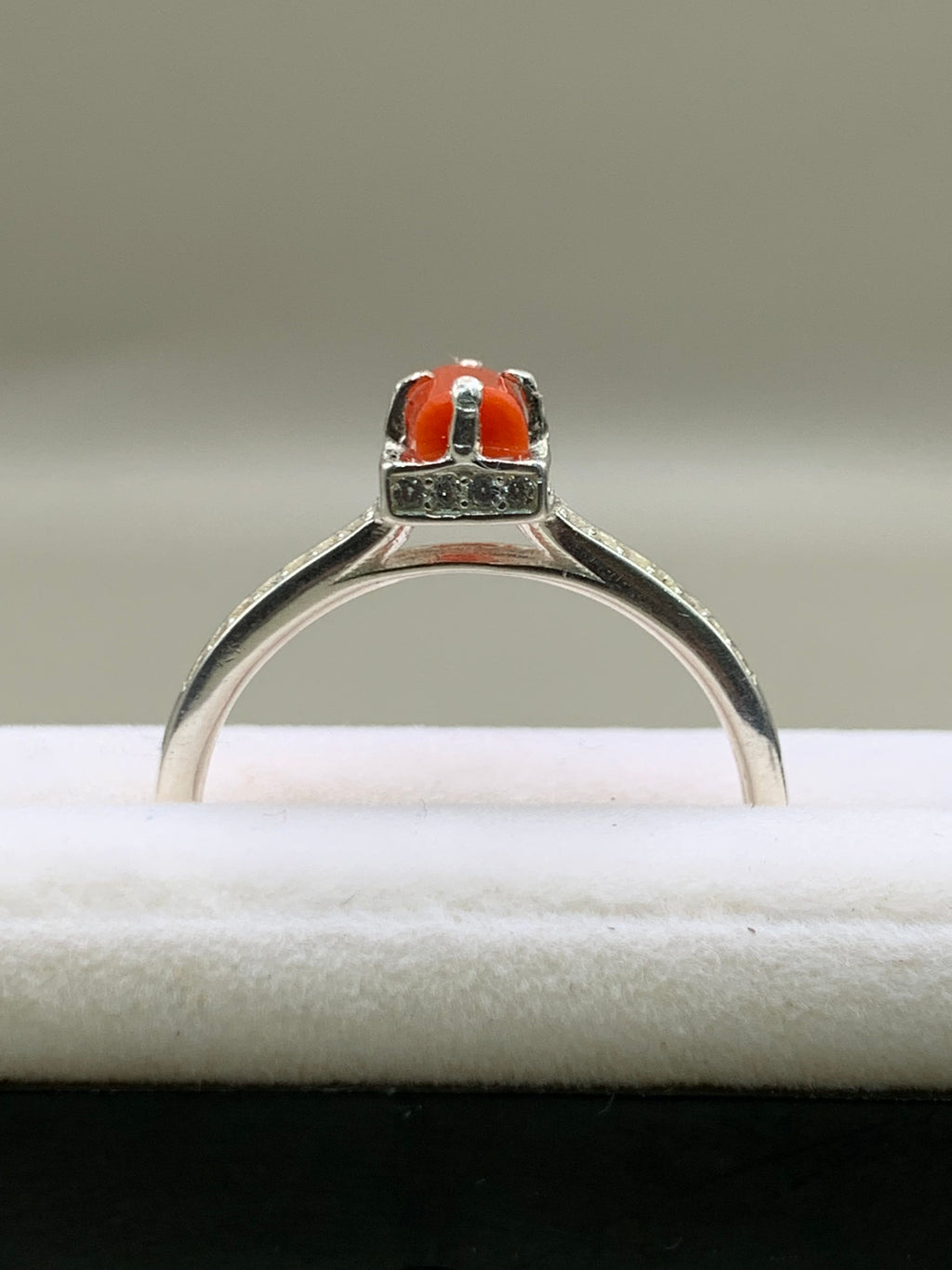 Marjan / coral Ring in Silver